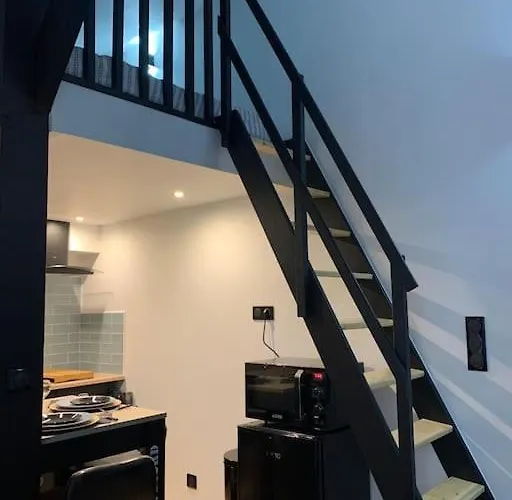 Independant Avec Mezzanine